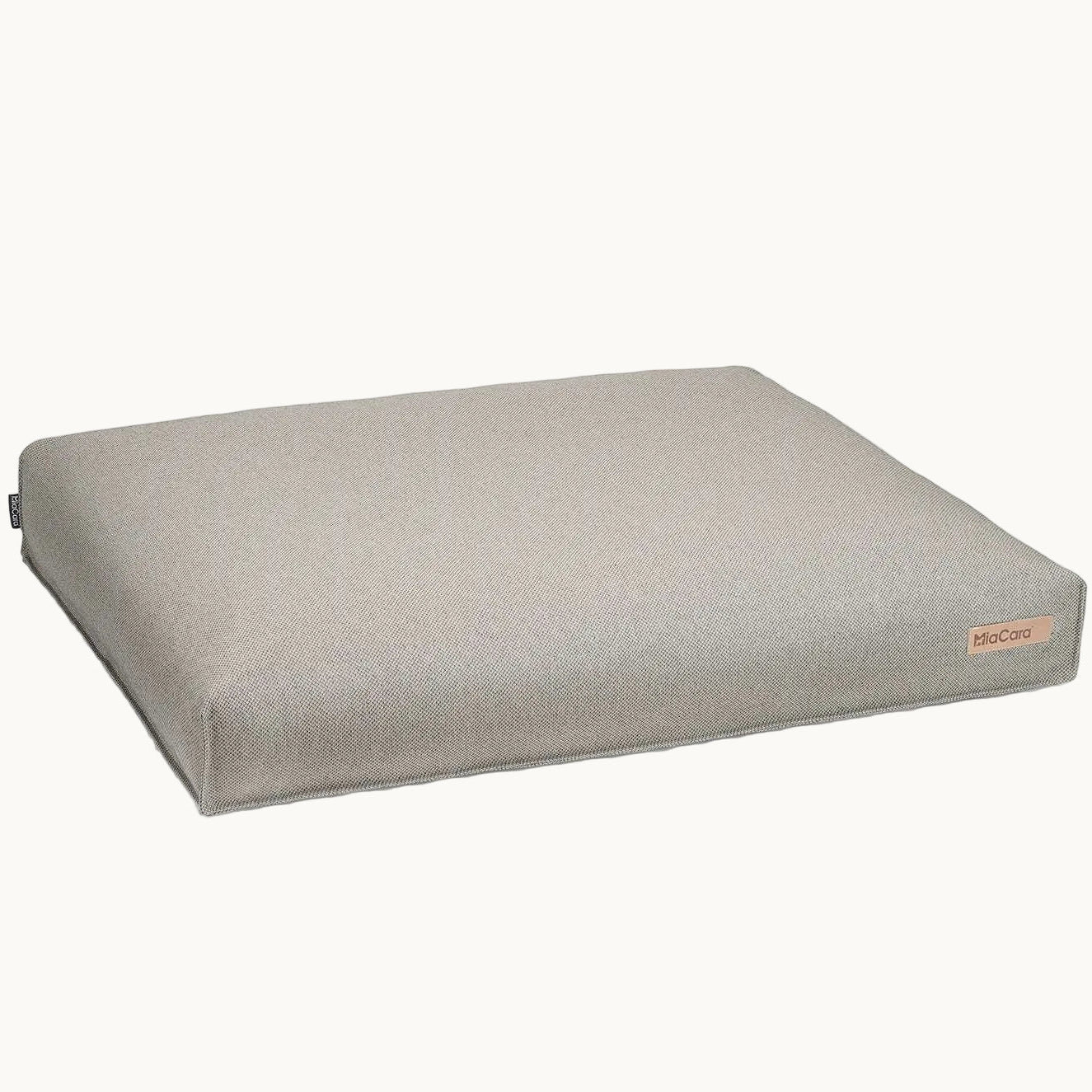 MiaCara Mare dog cushion in grey woven fabric, minimalist rectangular bed designed for comfort and durability.