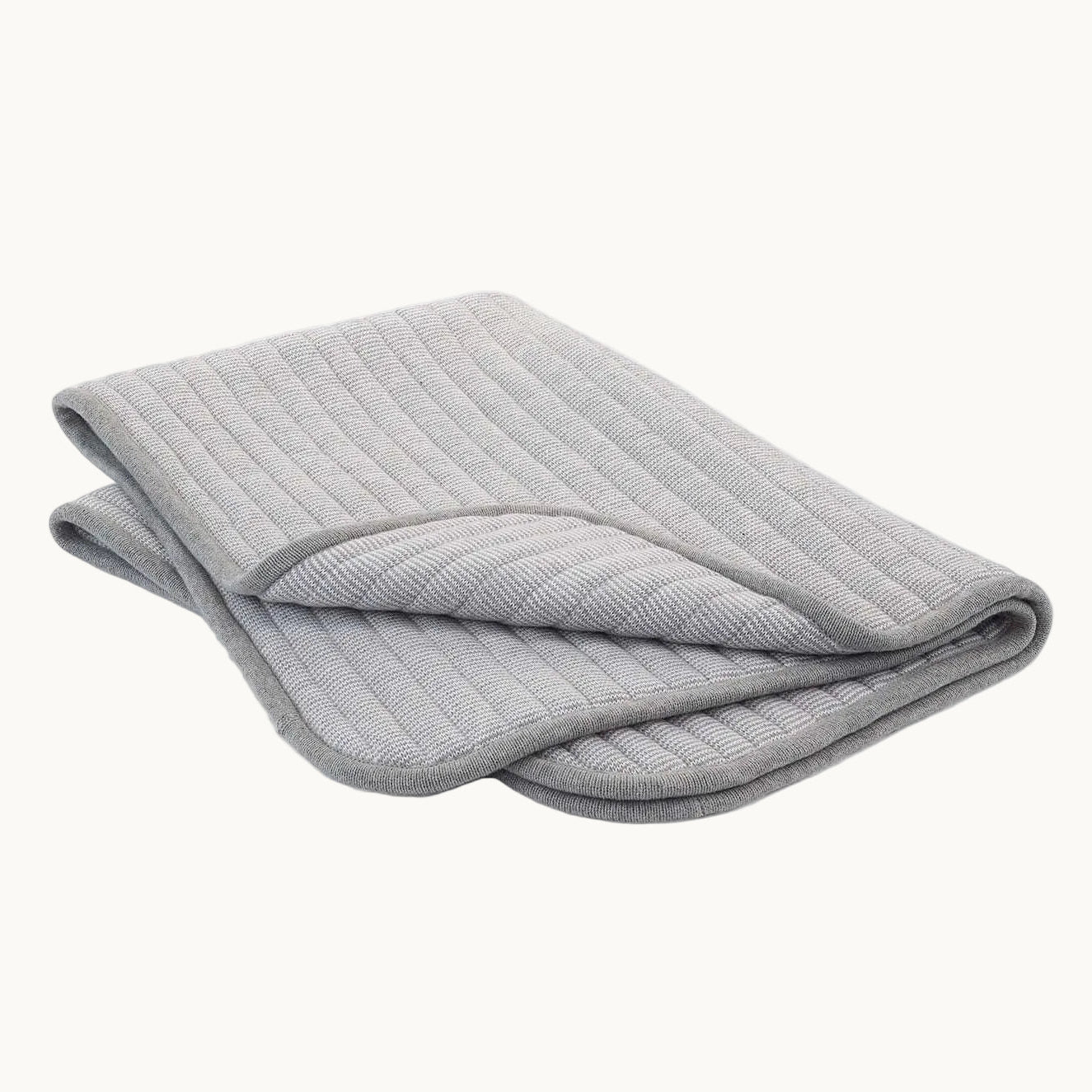 MiaCara Onda blanket in soft grey cotton blend with ribbed texture, minimalist and cozy design for pets.