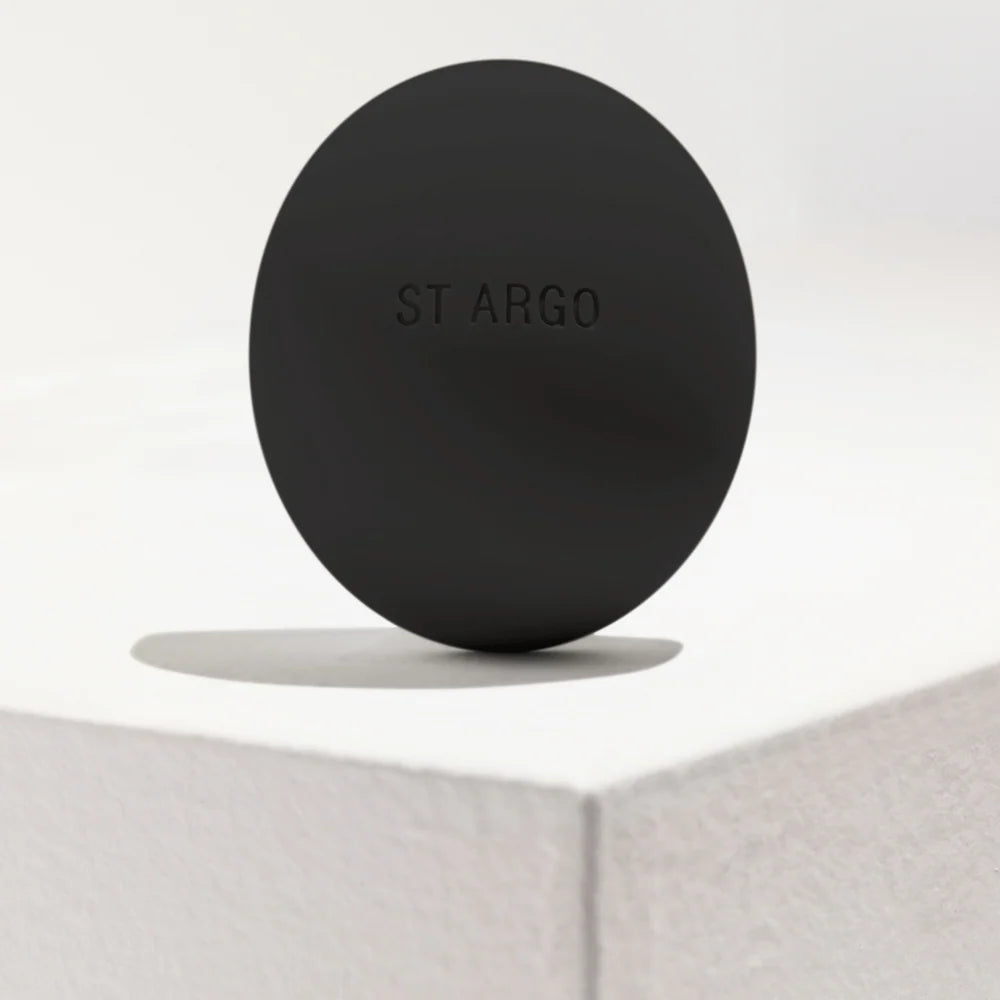 Minimalist black ST ARGO silicone treat pouch, made from food-grade BPA-free material, odor-resistant and dishwasher safe